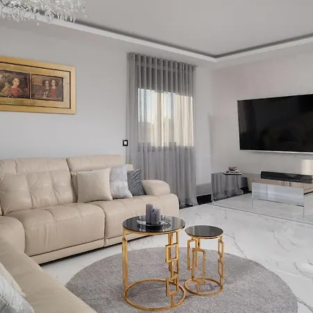 Luxury Penthouse Nubu شقة