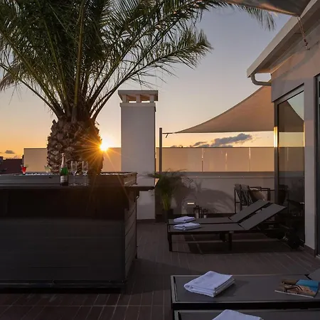 شقة Luxury Penthouse Nubu *