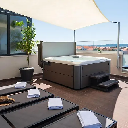 Luxury Penthouse Nubu
