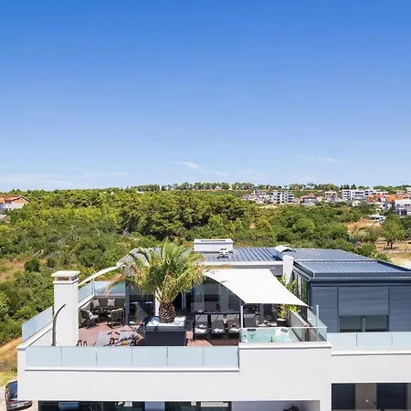 Apartment Luxury Penthouse Nubu
