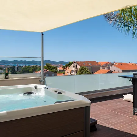 Villa Luxury Penthouse Nubu