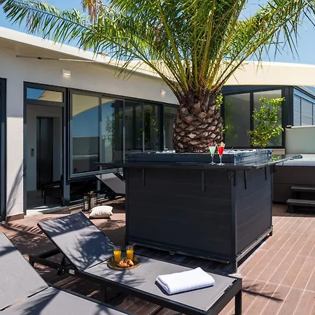 Villa Luxury Penthouse Nubu